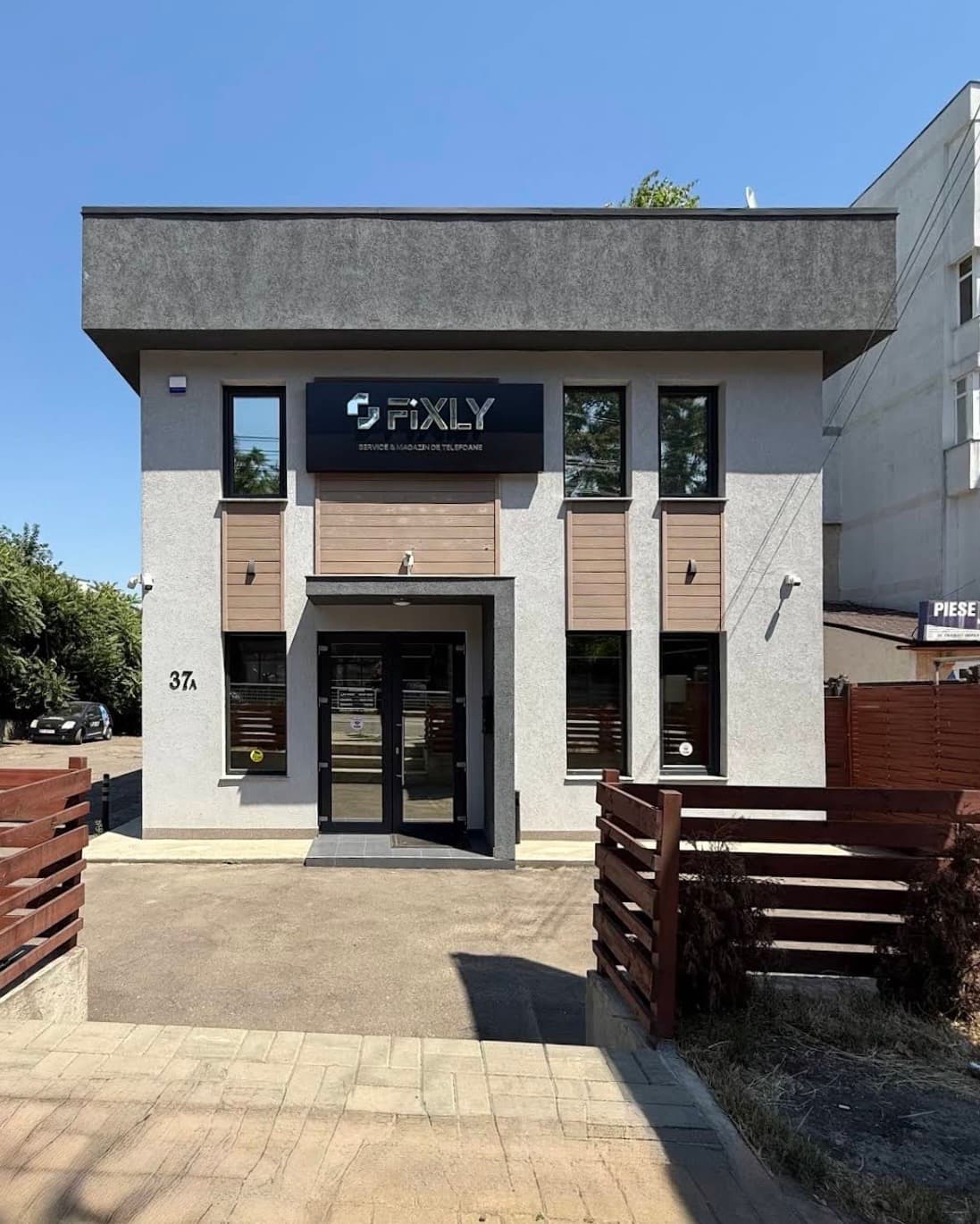 FIXLY storefront